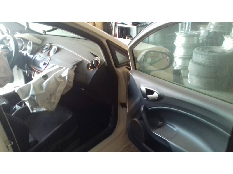 seat ibiza (6j5) del año 2009