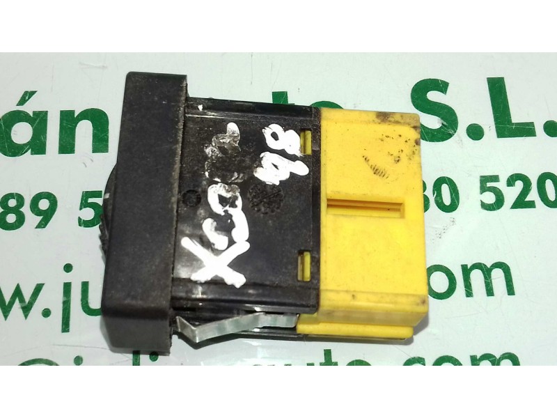 Recambio de interruptor para citroen xsara berlina 1.9 d sx referencia OEM IAM   FAROS