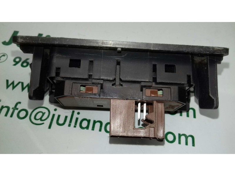 Recambio de interruptor para citroen ds3 design referencia OEM IAM 96645105ZD  ESP