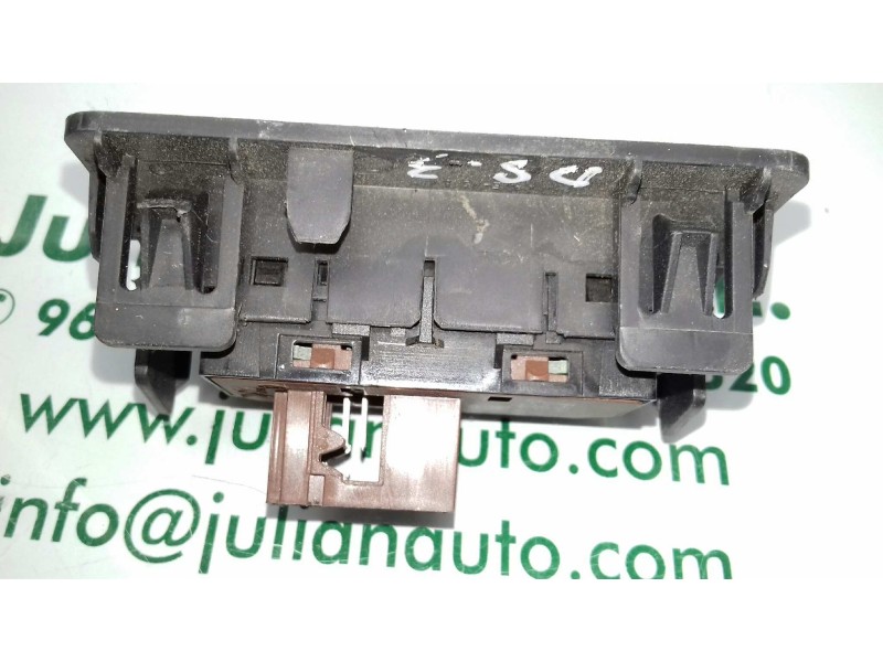 Recambio de interruptor para citroen ds3 design referencia OEM IAM 96645105ZD  ESP