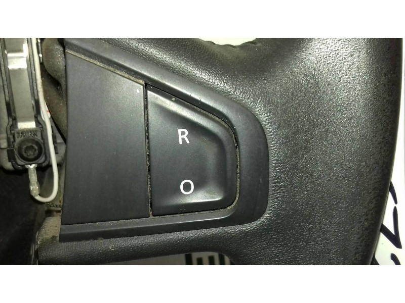 Recambio de volante para renault megane iii berlina 5 p dynamique referencia OEM IAM 609581499 60958141 PIEL