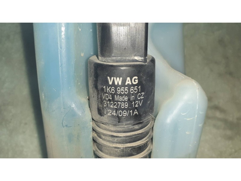 Recambio de deposito limpia para seat ibiza (6j5) sport referencia OEM IAM 600955453 3122789 8D0955455