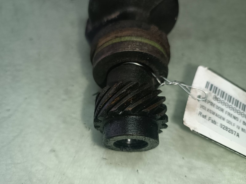 Recambio de depresor freno / bomba vacio para seat ibiza (6k) clx referencia OEM IAM 028207A  