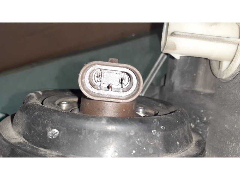 Recambio de faro derecho para opel astra g berlina club referencia OEM IAM 90520878RH  