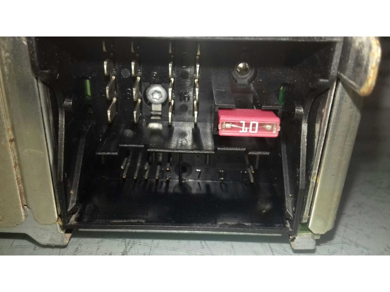 Recambio de sistema audio / radio cd para seat toledo (5p2) reference referencia OEM IAM 5P10351521MM 8157643235366 BLAUPUNKT