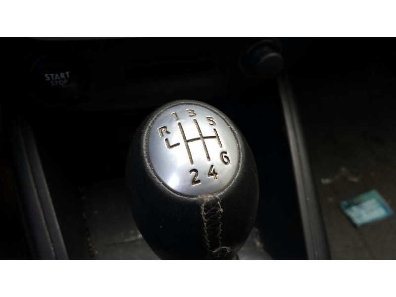 renault megane iii berlina 5 p del año 2009