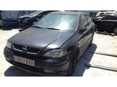 opel astra g berlina del año 2002