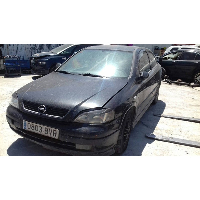 opel astra g berlina del año 2002