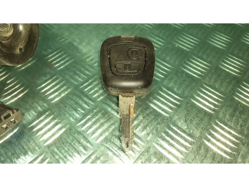 Recambio de centralita motor uce para peugeot 206 berlina xs-line referencia OEM IAM 9651500880 9644625680 KIT - SAGEM