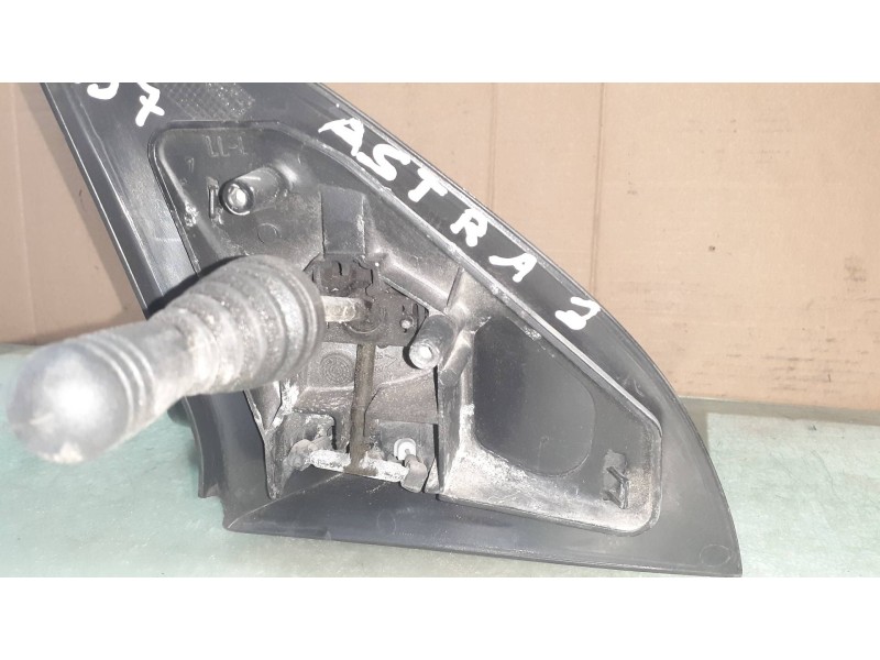 Recambio de retrovisor izquierdo para opel astra g berlina club referencia OEM IAM 010534  MANUAL