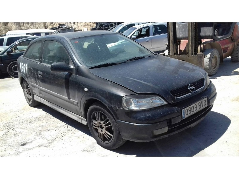 opel astra g berlina del año 2002