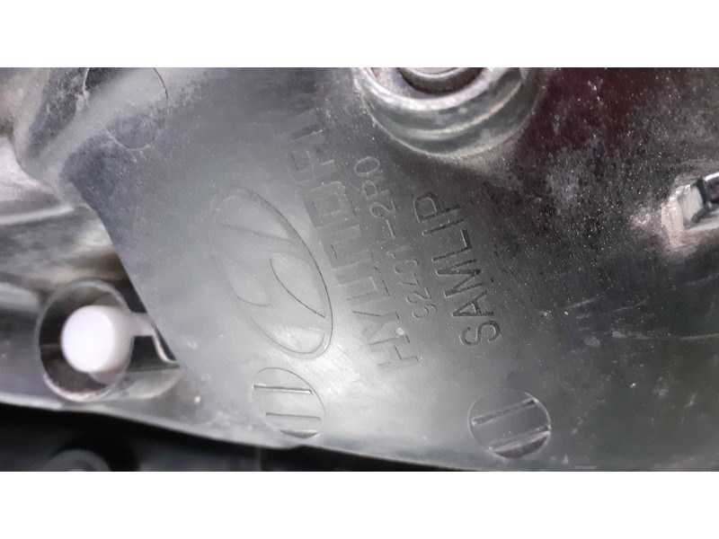 Recambio de piloto trasero izquierdo para hyundai i30 comfort referencia OEM IAM 924012R0  