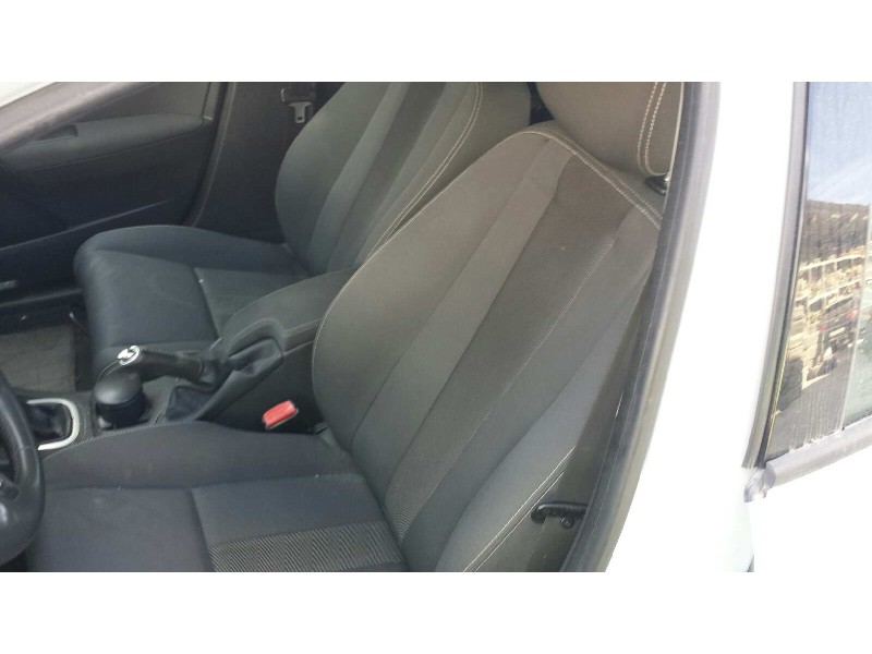 renault megane iii berlina 5 p del año 2009