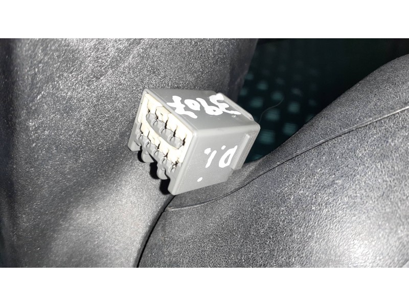 Recambio de retrovisor izquierdo para ford focus c-max (cap) connection referencia OEM IAM 3007741 025847 ELECTRICO