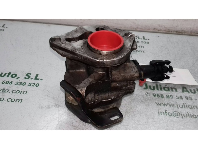 Recambio de depresor freno / bomba vacio para renault clio iii emotion referencia OEM IAM 8200577802 7006730300 PIERBURG