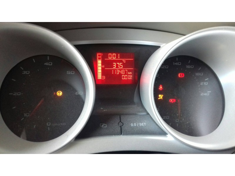 seat ibiza (6j5) del año 2009