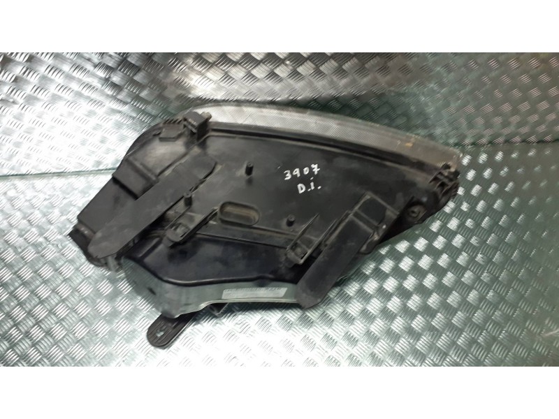 Recambio de faro izquierdo para ford focus c-max (cap) connection referencia OEM IAM 270606  270602RH