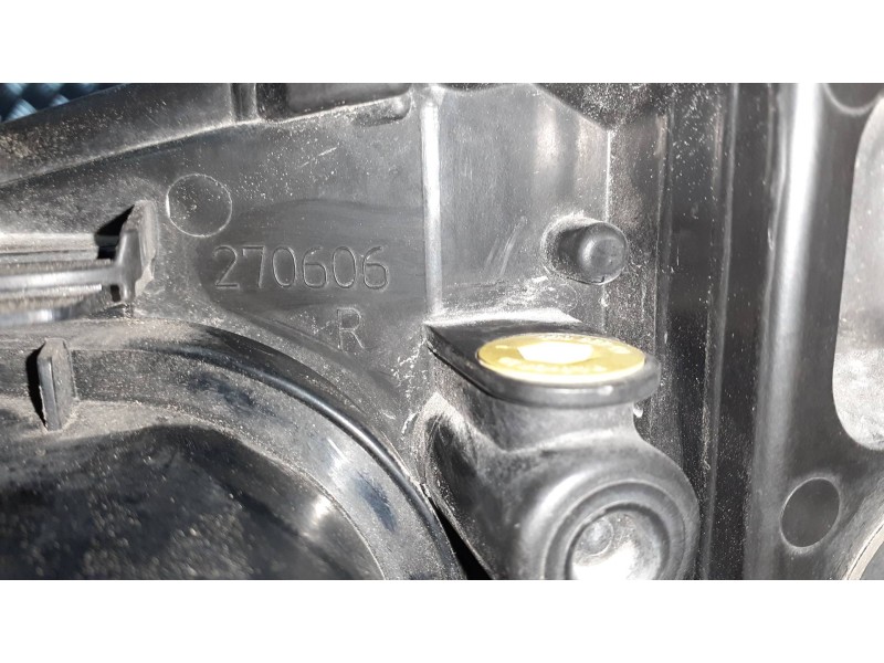 Recambio de faro izquierdo para ford focus c-max (cap) connection referencia OEM IAM 270606  270602RH