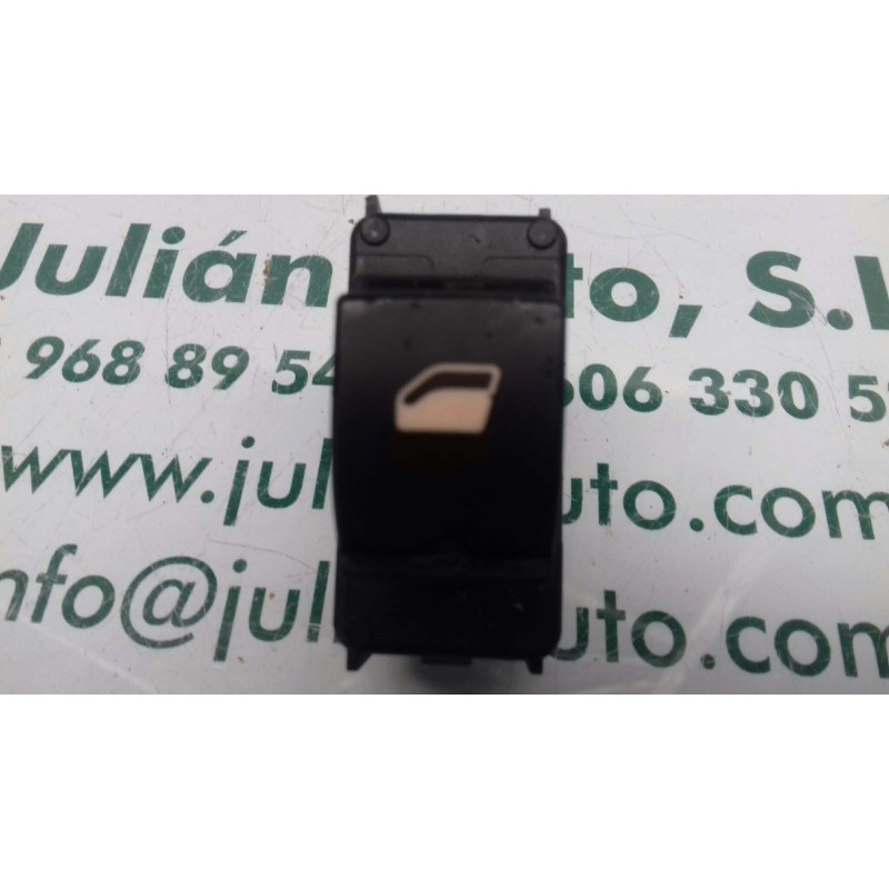 Recambio de mando elevalunas trasero izquierdo para peugeot 5008 access referencia OEM IAM 96662297XT  