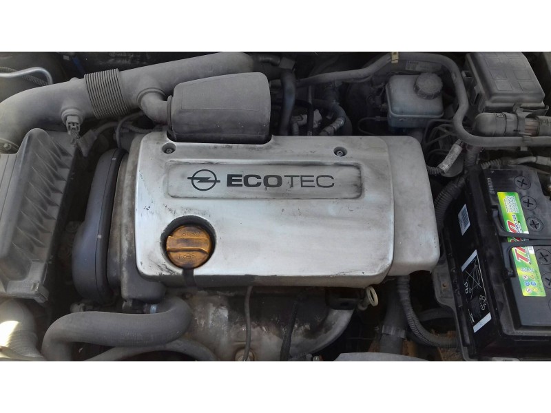 opel astra g berlina del año 2002