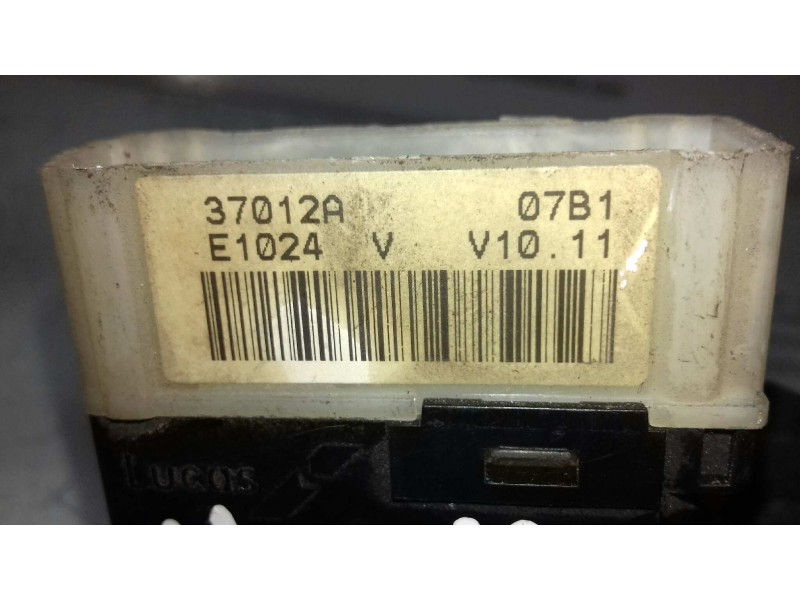 Recambio de mando limpia para renault clio ii fase i (b/cbo) 1.9 d referencia OEM IAM 37012A E1024 