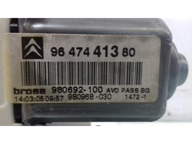 Recambio de motor elevalunas delantero derecho para citroen c4 berlina cool referencia OEM IAM 9647441380 980692100 BROSE