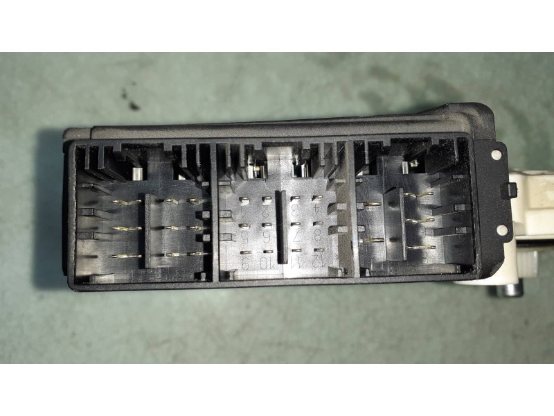 Recambio de motor elevalunas delantero izquierdo para seat ibiza (6l1) fresh referencia OEM IAM 101387102 7746002102 