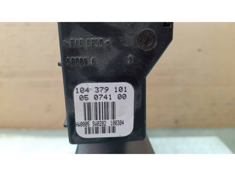 Recambio de motor elevalunas delantero izquierdo para seat ibiza (6l1) fresh referencia OEM IAM 101387102 7746002102 