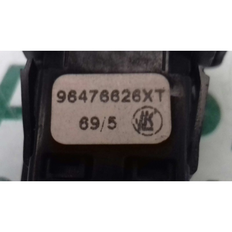 Recambio de interruptor para citroen c4 berlina collection referencia OEM IAM 96476626XT 2 + 2 PINES C / C