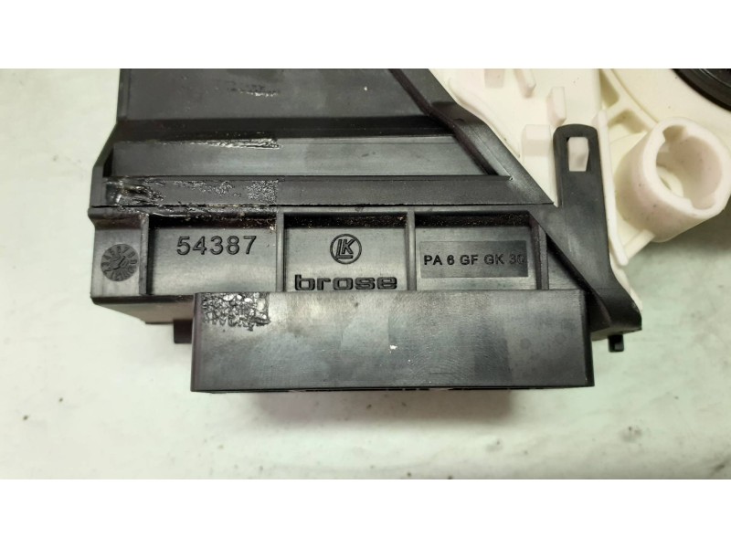Recambio de motor elevalunas delantero derecho para seat ibiza (6l1) fresh referencia OEM IAM 101386102 7746002101 104383101