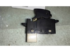 Recambio de mando elevalunas trasero derecho para kia carnival ii 2.9 cdri ex referencia OEM IAM 621W03620  935782D000 2