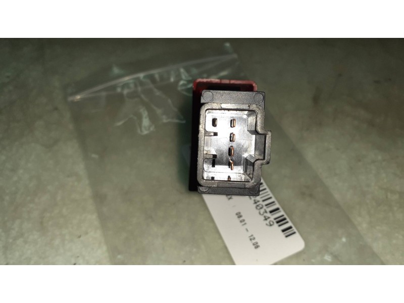 Recambio de warning para kia carnival ii 2.9 cdri ex referencia OEM IAM 664H0A  