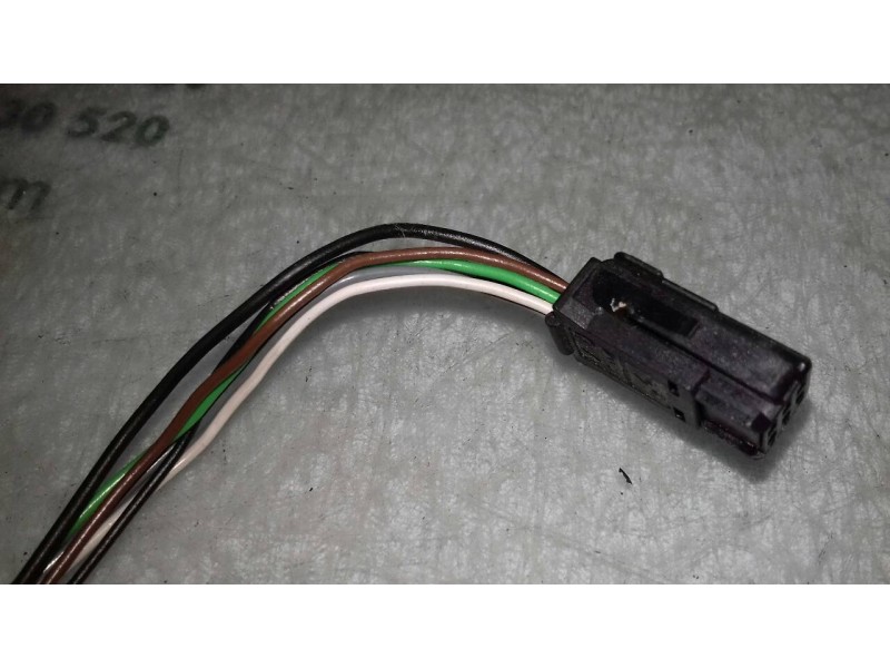 Recambio de retrovisor derecho para peugeot 307 (s1) xs referencia OEM IAM 92912  ELECTRICO