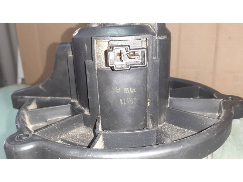 Recambio de ventilador calefaccion para kia carnival ii 2.9 cdri ex referencia OEM IAM PPT20  