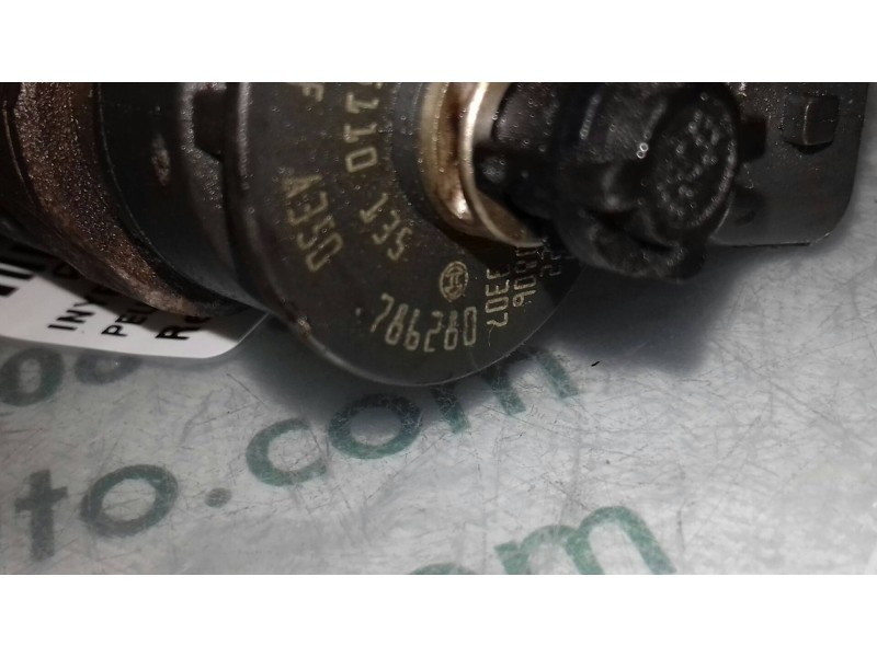 Recambio de inyector para peugeot 206 berlina look referencia OEM IAM 786280  2 PINES