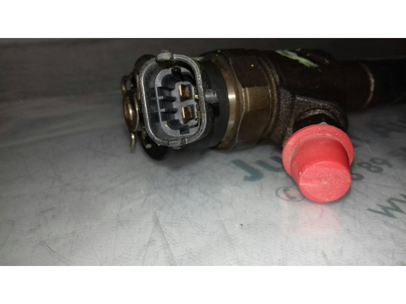 Recambio de inyector para citroen c4 aircross seduction referencia OEM IAM 0445110297  2 PINES
