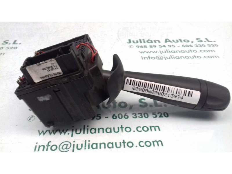 Recambio de mando limpia para dacia sandero stepway referencia OEM IAM E10646794 681722712R VALEO