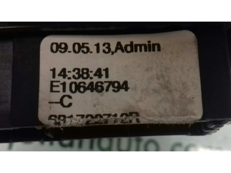 Recambio de mando limpia para dacia sandero stepway referencia OEM IAM E10646794 681722712R VALEO