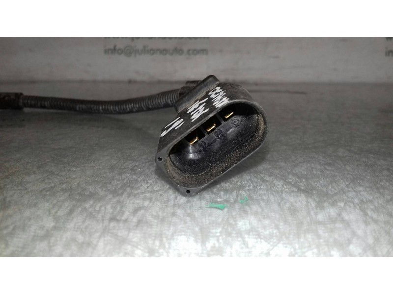 Recambio de sensor para audi a4 ber. (b8) básico referencia OEM IAM 9805940  3 PINES