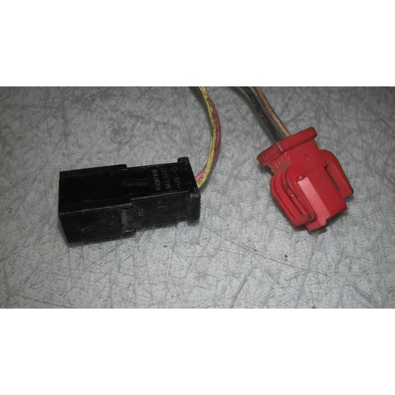 Recambio de sensor de aparcamiento para volkswagen passat berlina (3b2) comfortline referencia OEM IAM 4B0971992  DELAN / IZQU