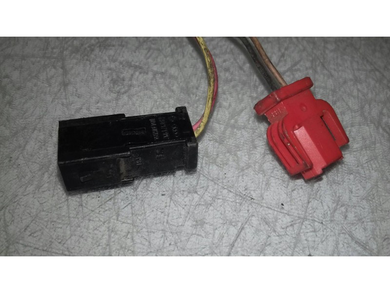 Recambio de sensor de aparcamiento para volkswagen passat berlina (3b2) comfortline referencia OEM IAM 4B0971992  DELAN / IZQU