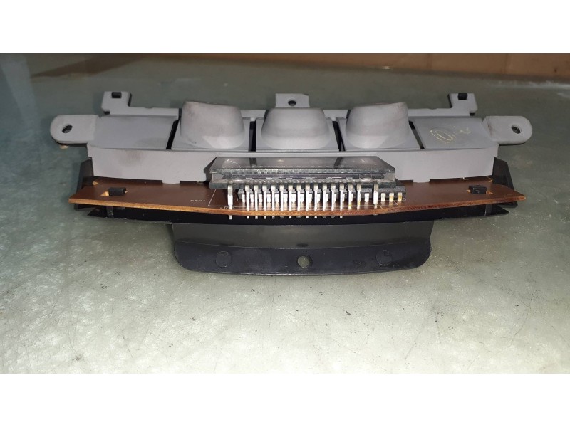 Recambio de pantalla multifuncion para kia carnival ii 2.9 cdri ex referencia OEM IAM 0K53E55710  