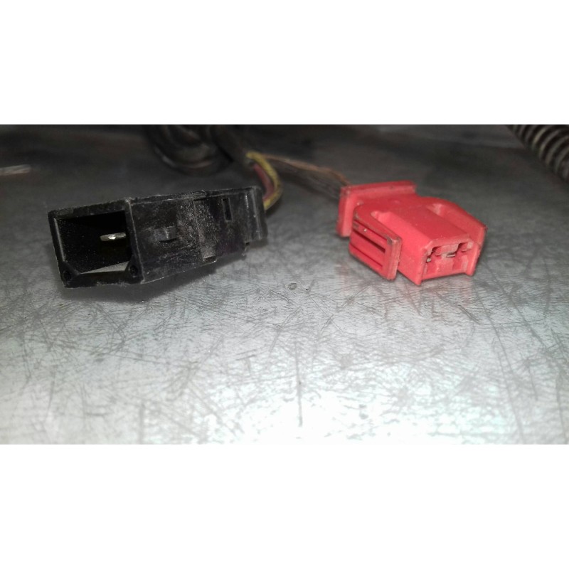 Recambio de sensor de aparcamiento para volkswagen passat berlina (3b2) comfortline referencia OEM IAM 4B0971992  DELAN / IZQU