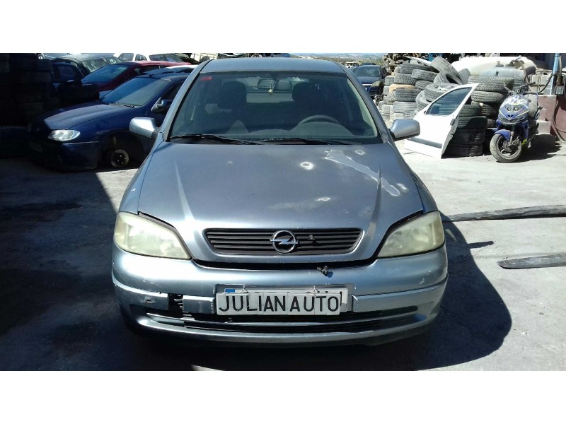 opel astra g berlina del año 2003