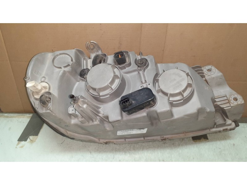 Recambio de faro izquierdo para kia carnival ii 2.9 cdri ex referencia OEM IAM H712V55W  