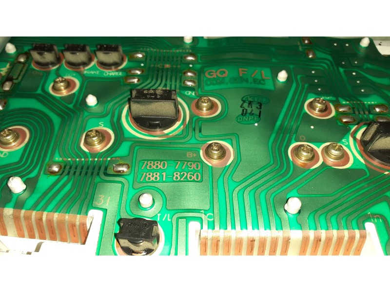 Recambio de cuadro instrumentos para kia carnival ii 2.9 cdri ex referencia OEM IAM L2A0K52A55430A 78807790 20041208