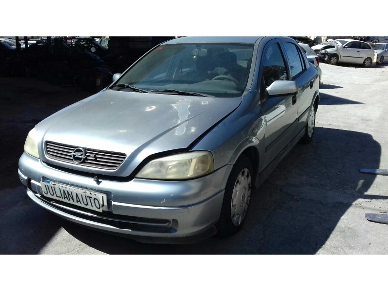 opel astra g berlina del año 2003