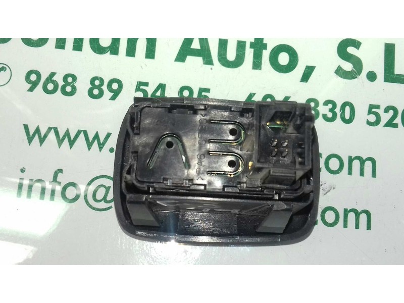 Recambio de mando elevalunas trasero izquierdo para citroen c3 collection referencia OEM IAM 98012514XT  