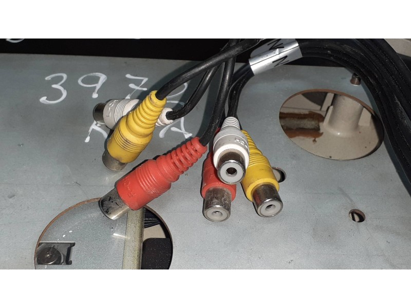 Recambio de sistema dvd para kia carnival ii 2.9 cdri ex referencia OEM IAM XM1050CB  