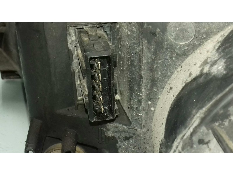 Recambio de faro derecho para peugeot 306 berlina 3/4/5 puertas (s2) graffic referencia OEM IAM 02573880  